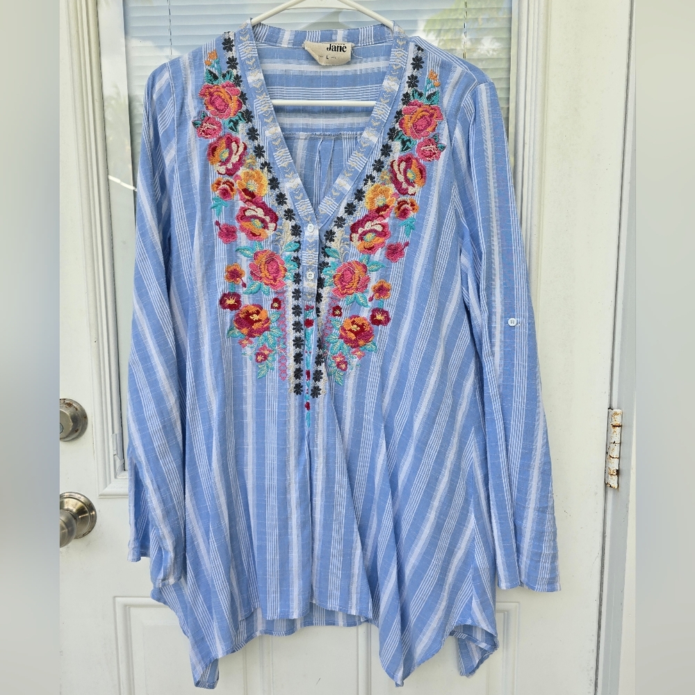 Savanna Jane Light Blue Striped Floral Embroidered Blouse L